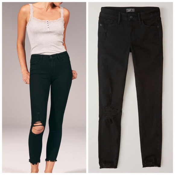 Abercrombie & Fitch Denim - New Abercrombie size 26S low rise distressed jeans
